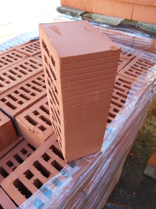 Цегла півторачка,потовщена 1,35.Доставка по Львівській обл