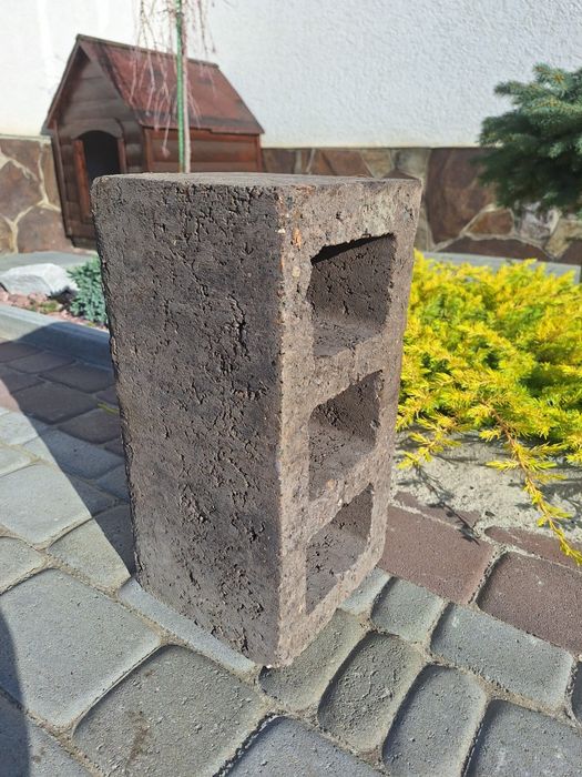 Блок бетонний сірий