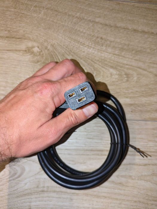 Kabel zasilający do bieżni Matrix/Life Fitness/Technogym