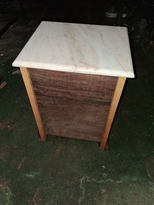 Mesa de cabeceira