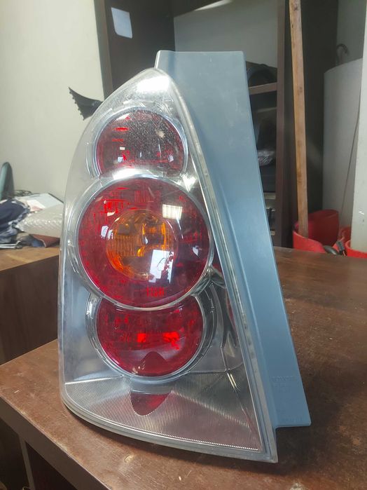 Toyota Corolla Verso II, lampa lewa tył, EU.