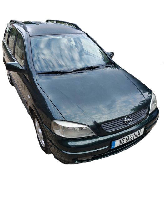 Opel Astra 2.0 DI modelo centenário