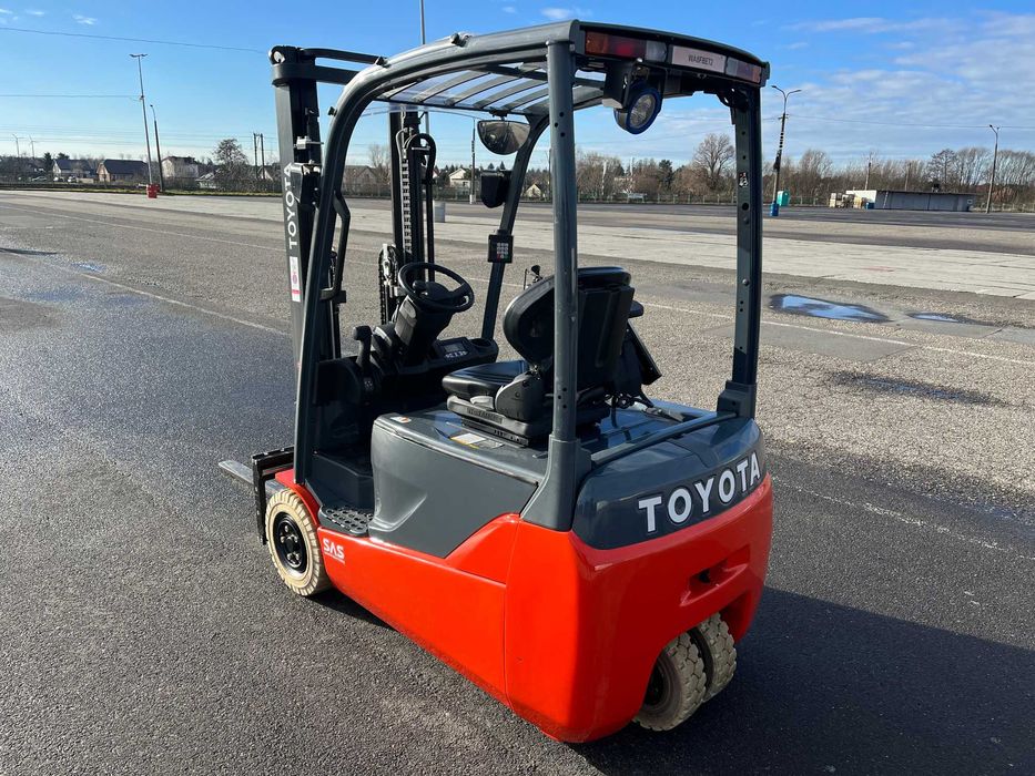 Wózek widłowy elektryczny TOYOTA TRAIGO 16 48V - 8FBET16 - 2015 rok