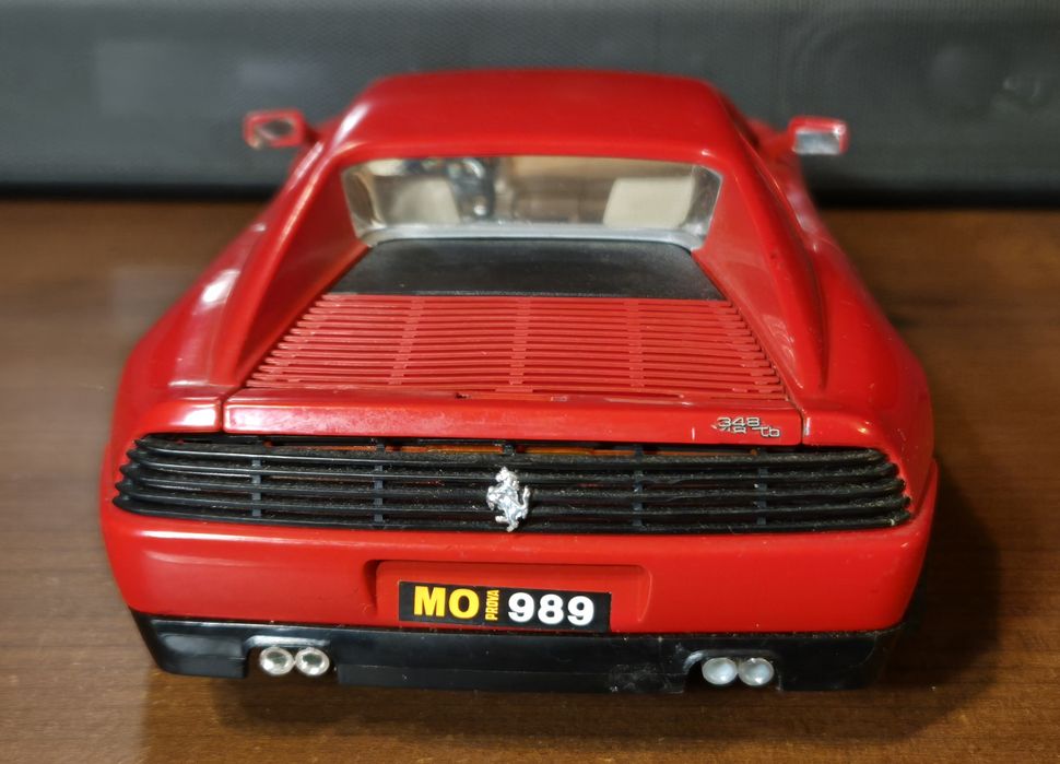 Ferrari 348 TB - Bburago, skala 1:18