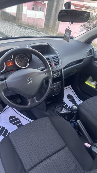 Peugeot 207 Van (Comercial) – Apenas 99.561 km - um dono