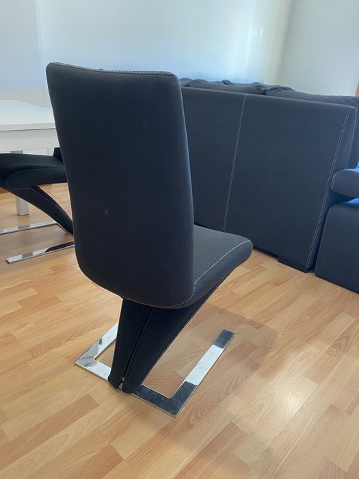 Mesa de jantar e 6 cadeiras