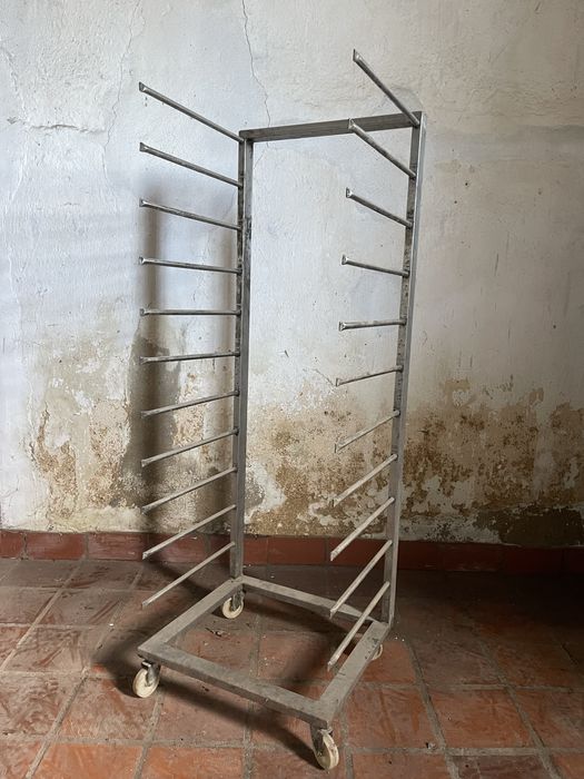 Equipamentos Padaria - Carrinho / Carro para Tabuleiros