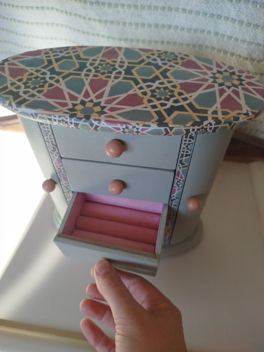 Organizador de jóias restaurado