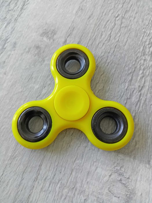 Fidget spinner zabawka