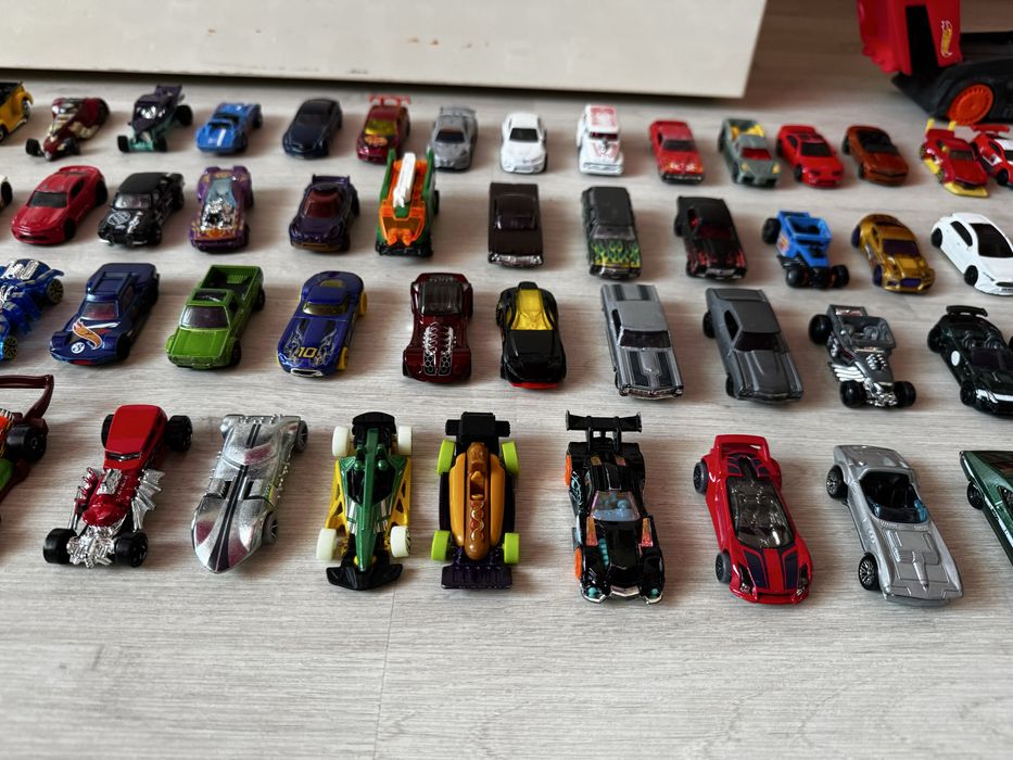 Трек гараж бокс переноска hot wheels машинки