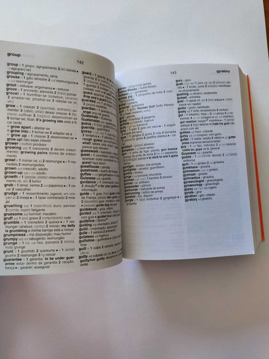 Dicionário Escolar ing-por / por-ing