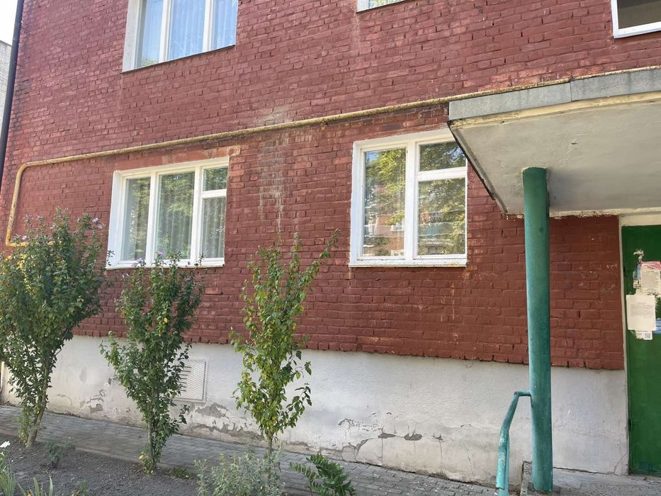 двокімнатна квартира в цегляному будинку