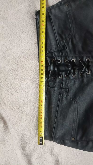 Spodnie woskowane GUESS