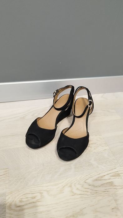 Жіночі босоніжки