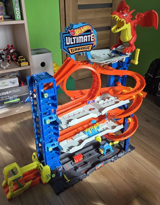 Hot Wheels Mega Garaż Smoka