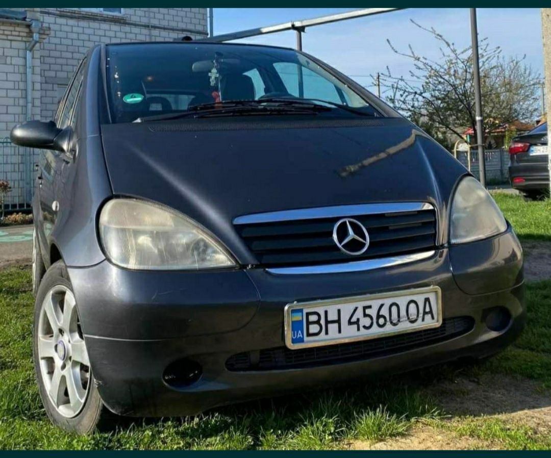 Mercedes A-Class 1997 года выпуска, 1 поколение, мини 5 дверей - комплектации и 