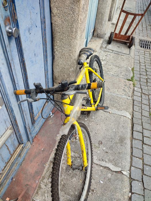 Bicicleta roda 26 para arranjar