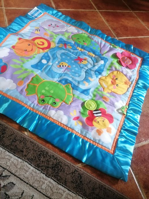 Poduszka do karmienia+gratis mata edukacyjna