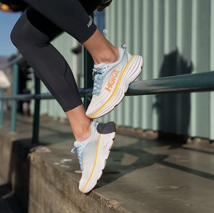 Кроссовки для бігу HOKA BONDI 8 2023