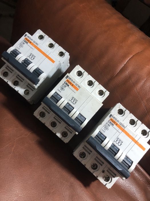 Material para quadros electricos