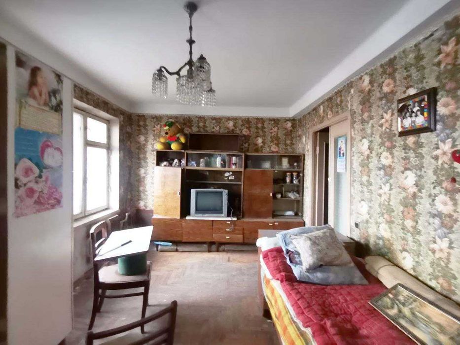 Продаж 2к квартири в центрі міста