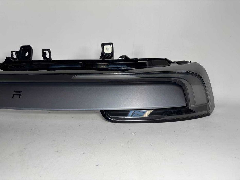 Задний фонарь Tesla Model Y Juniper 2025+