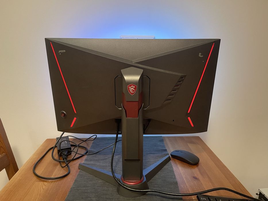 Monitor MSI Optix MAG24C Curved 144hz