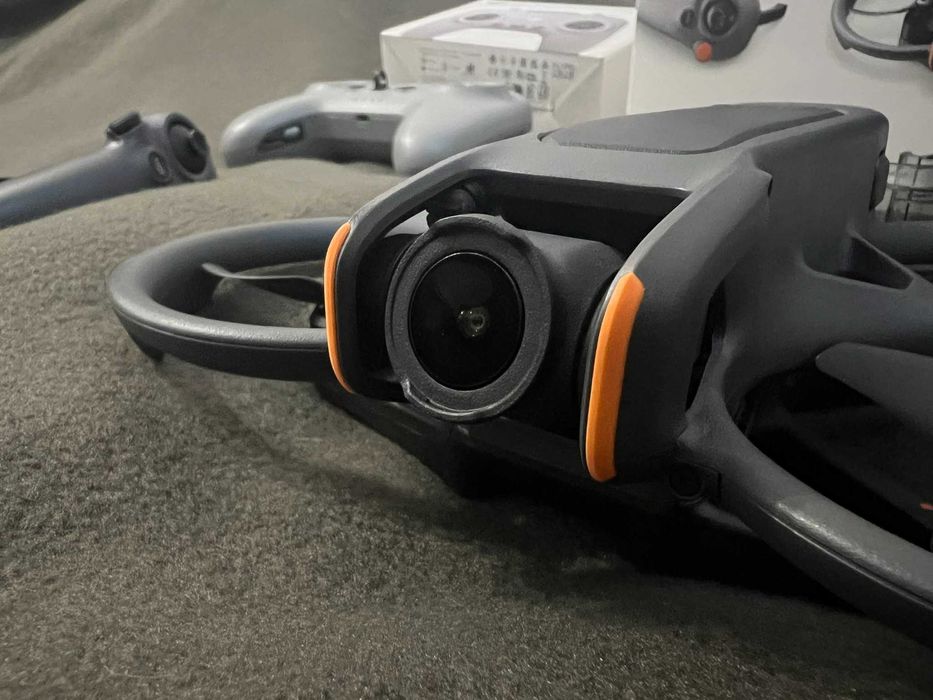 DJI Avata 2 + Remote Controller 3 + DJI RC Motion3