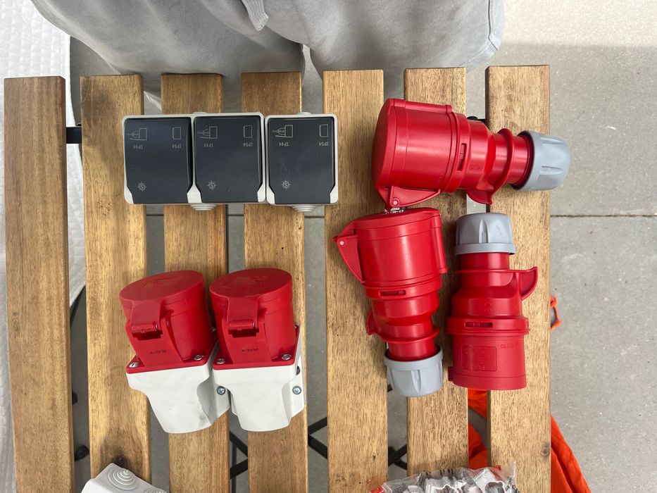 Material Elétrico Industrial CEE 32A PCE + Gewiss