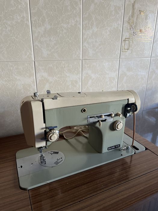 Máquina Costura Oliva 515