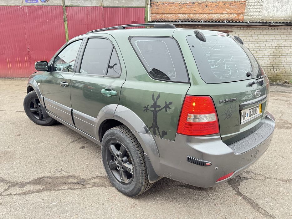 Продам автомобіль KIA SORENTO 2.5