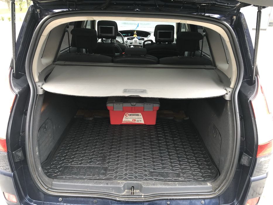Продам Renault Grand Scenic II 2.0T 163 к.с