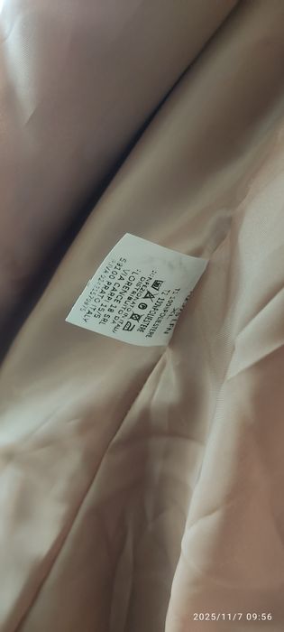 Ostateczna Obniżka . Elegancki włoski płaszcz damski