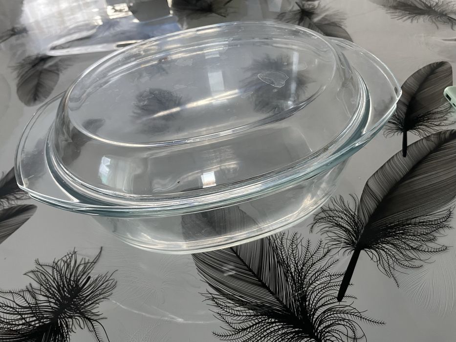 Скляна форма для запікання з кришкою