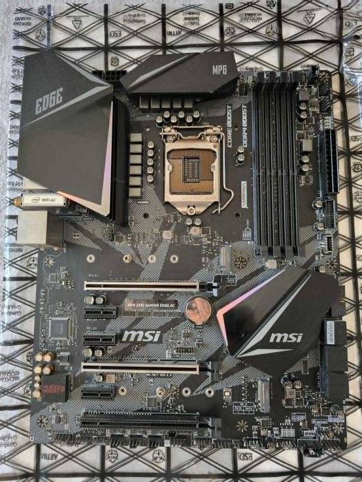 I5 9600k com Motherboard MPG Z390 GAMING EDGE AC