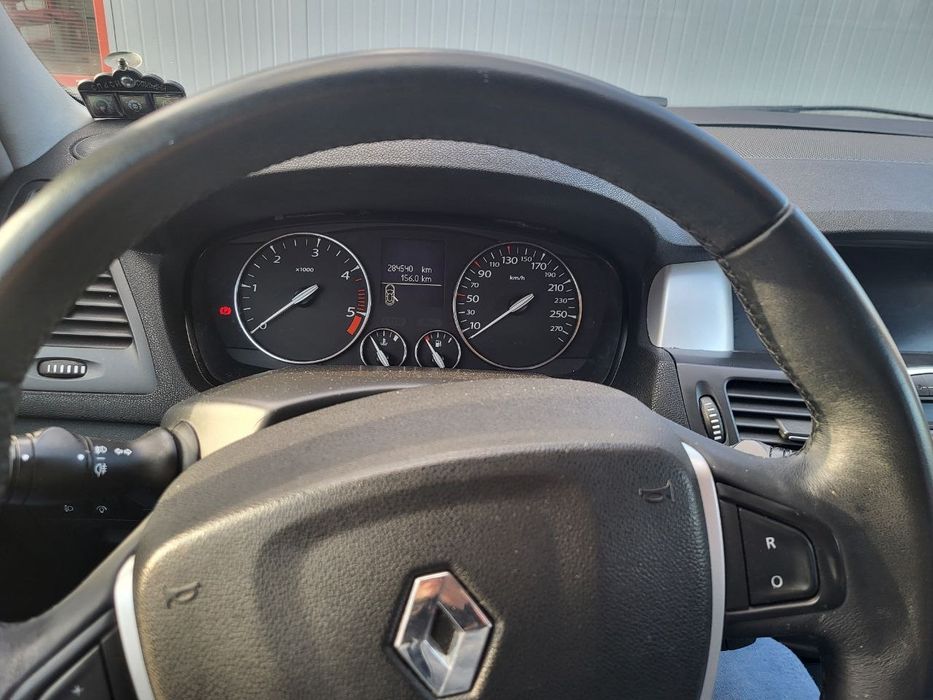 Renault Laguna 3 2.0