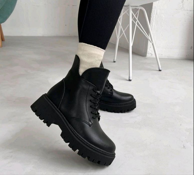 Нові зимові черевики з натуральної шкіри