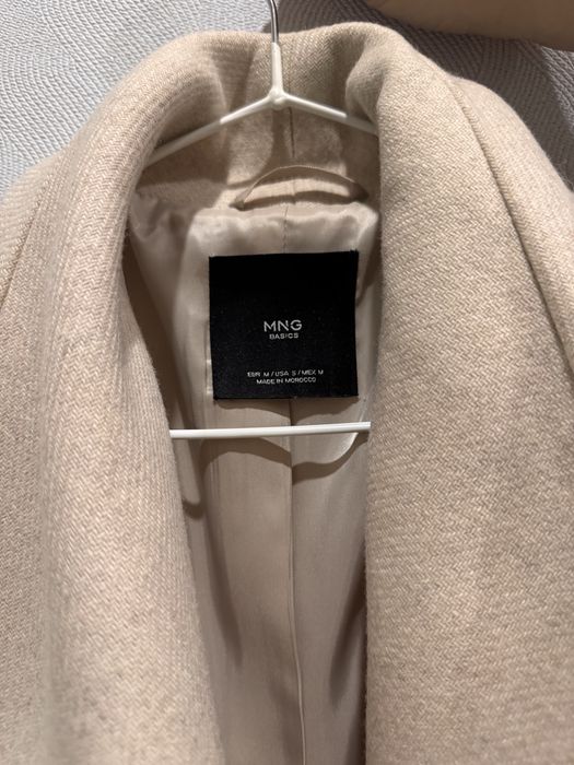 Пальто жіноче Mango