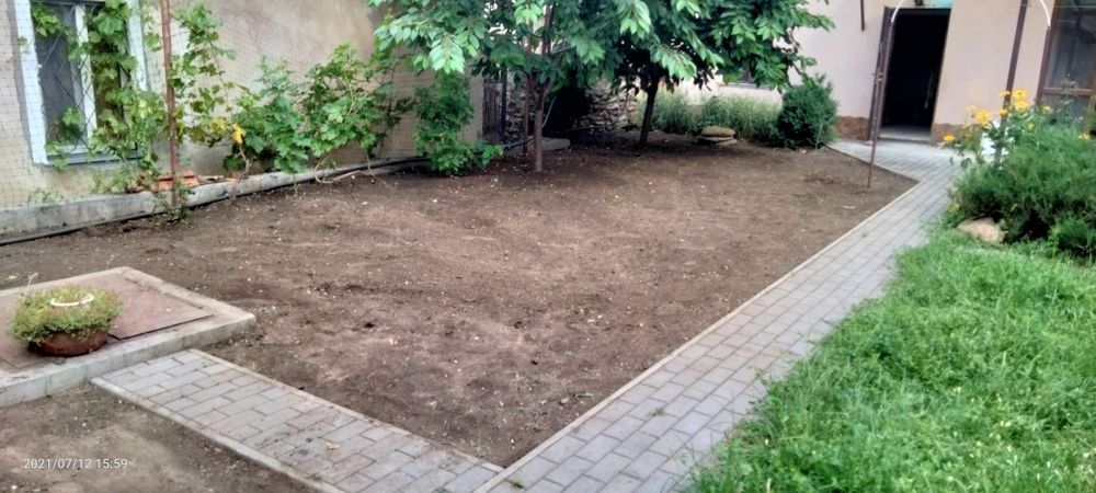 Уборка территории. Демонтажные работы.