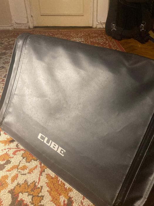 Roland Cube Street EX + Bag de protecção/transporte Roland