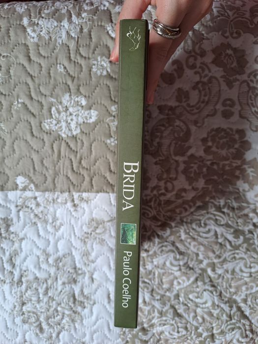 Livro "Brida" de Paulo Coelho