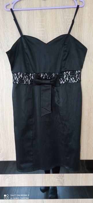 Sukienka (mała czarna)