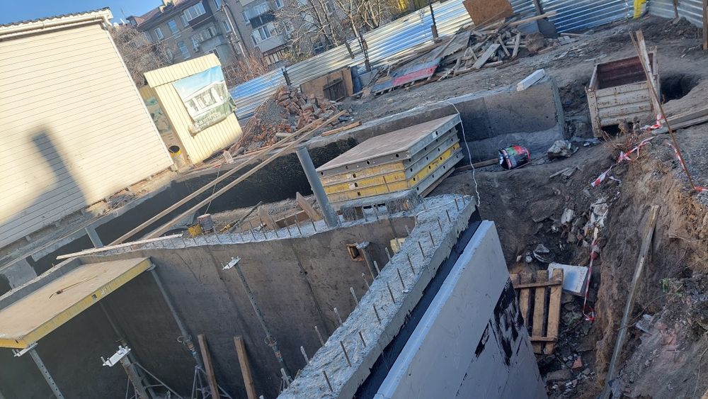 Бетонный работы, Фундамент , отмостка, площадка, любые работы.