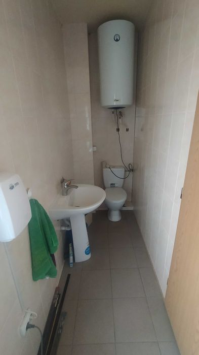 Продається комерційна будівля в м. Свалява