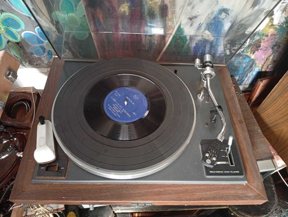Alpleficador Aiwa e gira discos CEC
