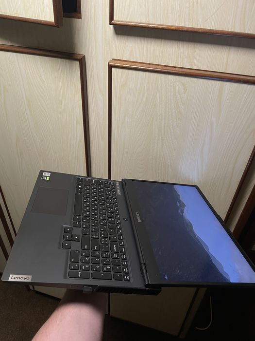 Ноутбук Lenovo LEGION (i5/2060 6GB)