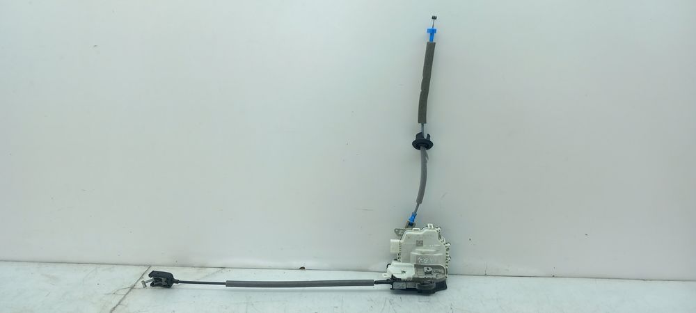 Fechadura / fecho porta trás esquerdo AUDI Q2 (GA)