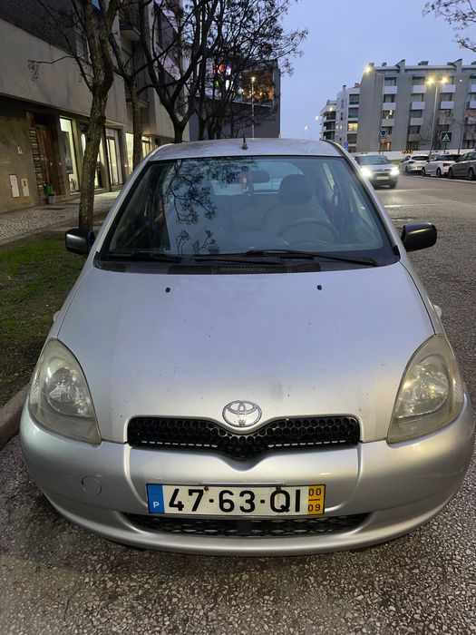 Toyota Yaris 2000