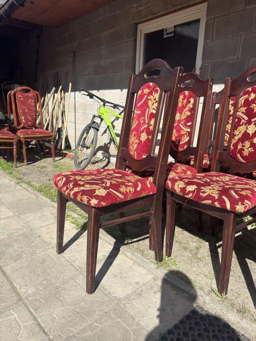 Продам , стільці дубові 64шт