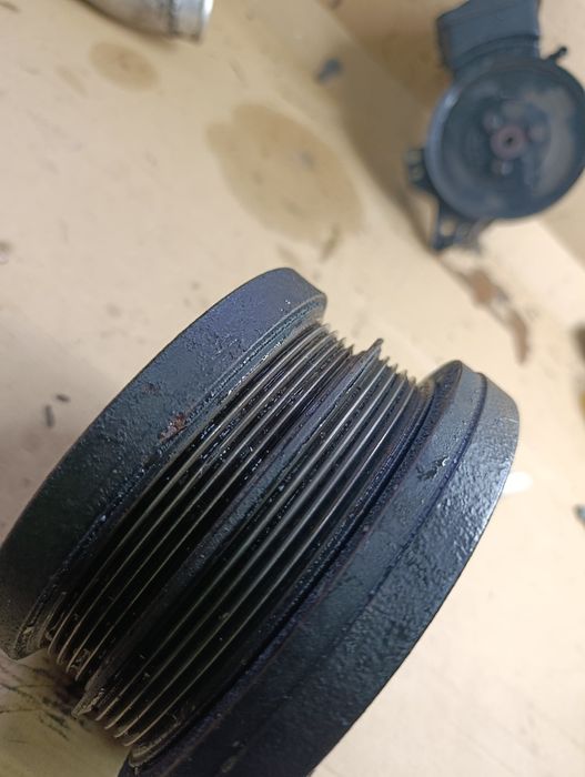 BMW E39 530d  E46 E38 M57D30 193km- koło pasowe